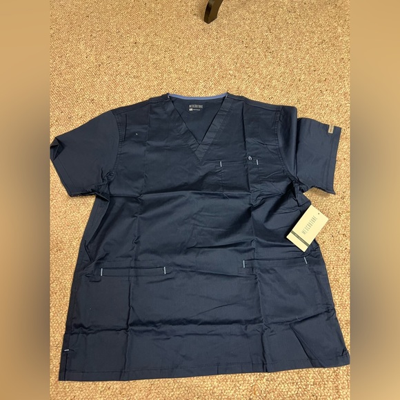 NWT Men’s med couture scrub top - Picture 1 of 8